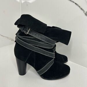 Rosegold Valerie Suede Booties w/ Wrap Strap sz 7.5 medieval renaissance Y2K